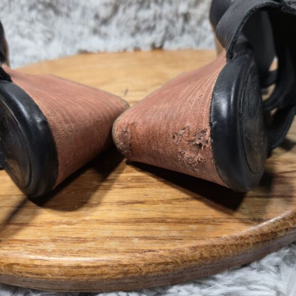 Kork-Ease Marianna Style Women Size 7M Strappy Black Leather Sandals (Winter Dis - Picture 5 of 8